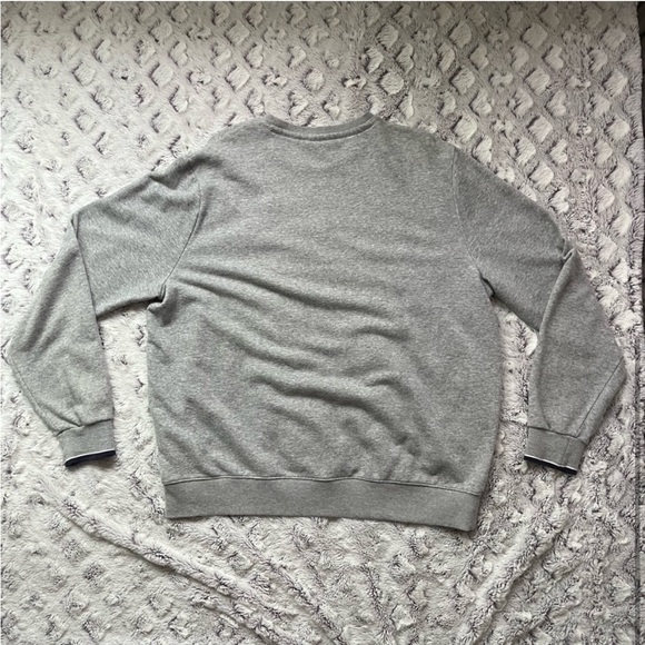 Fila Men’s Extra Large Grey Crewneck Sweatshirt - Picture 4 of 5